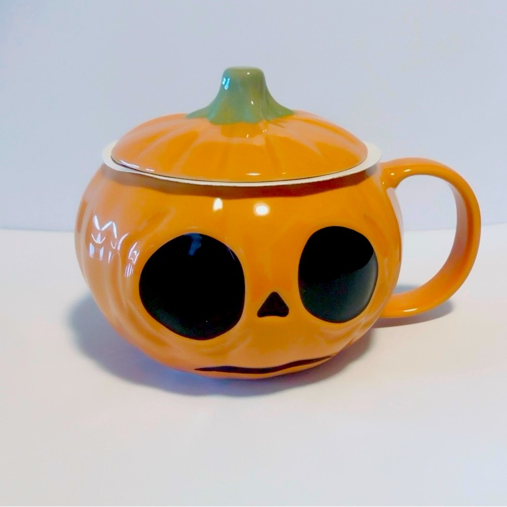 Pumpkin Mug with Lid - Orange and Black Halloween Horror Nights 2025‎